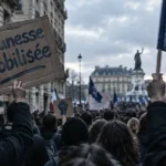 Près de 1 500 personnes mobilisées à Tours pour l’acte V de la jeunesse